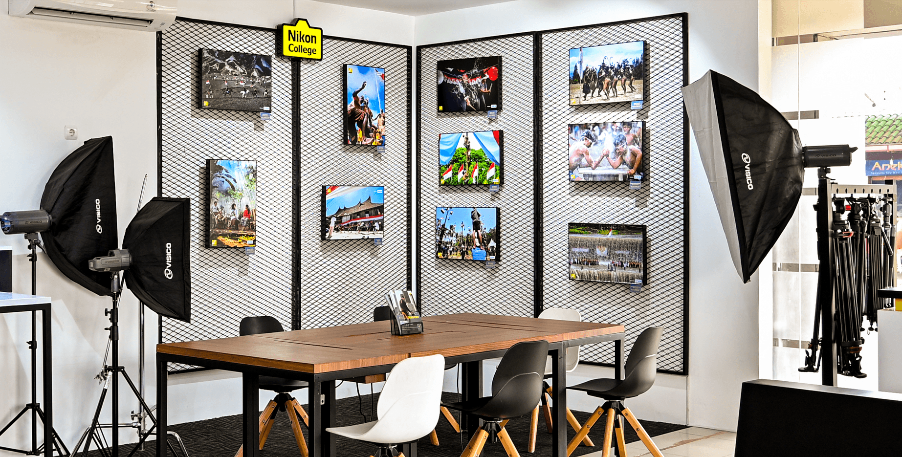 Nikon College